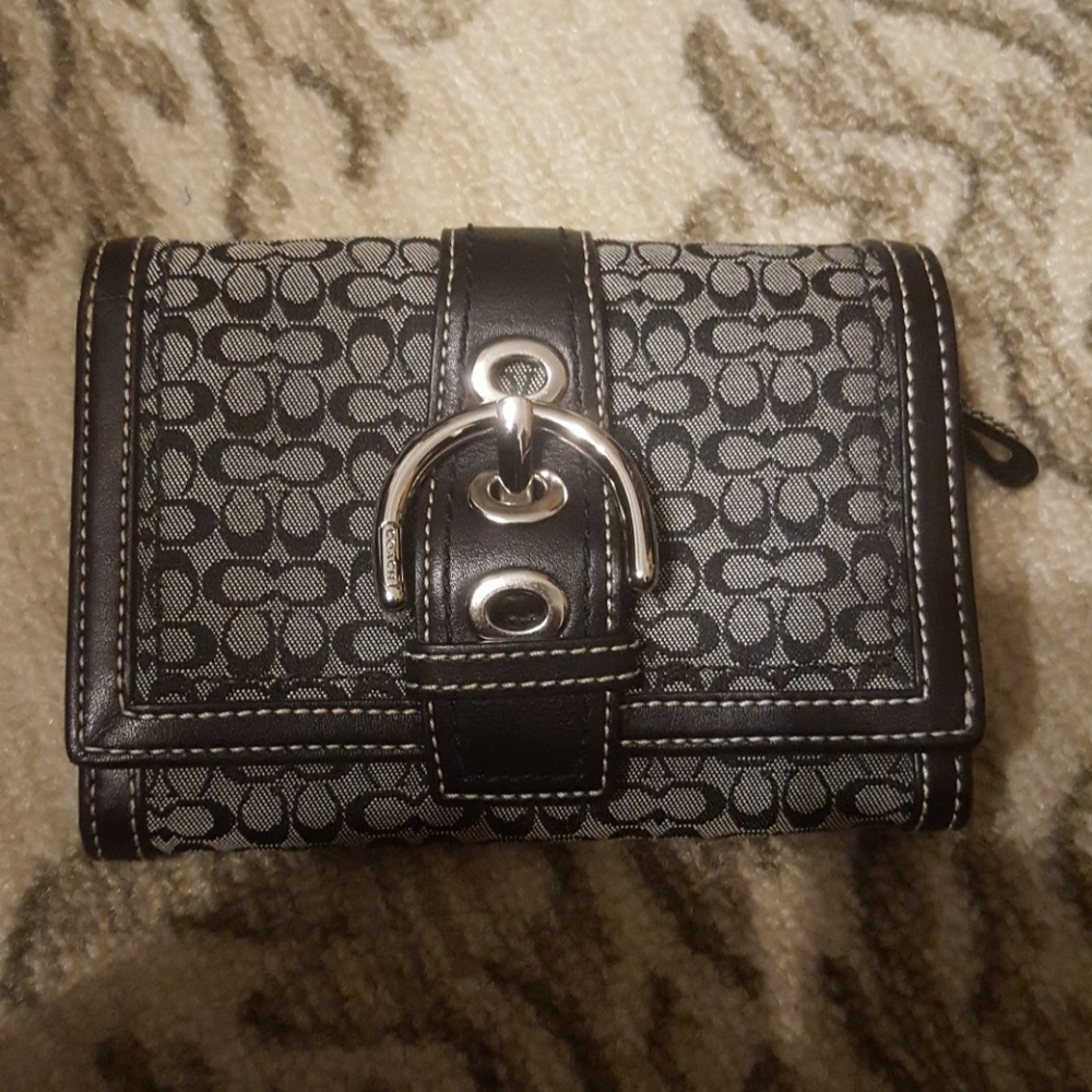 Authentic signature Coach wallet